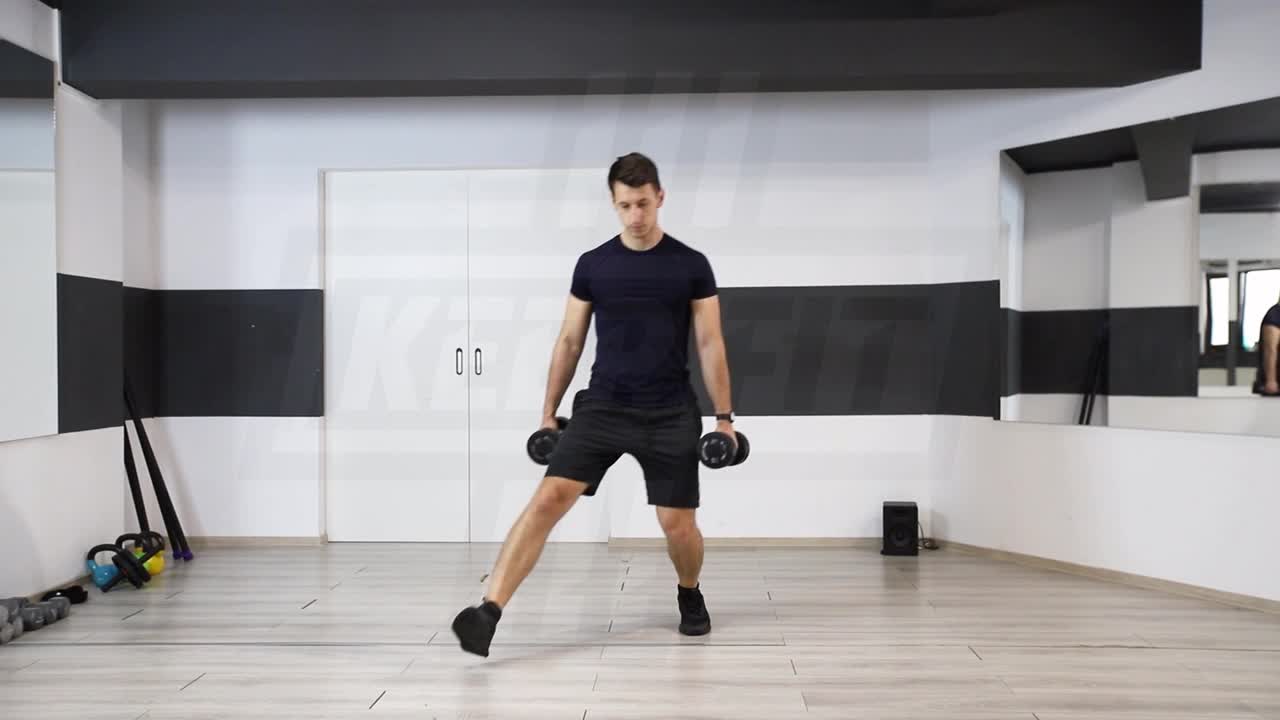 Dumbbell Diagonal Lunge