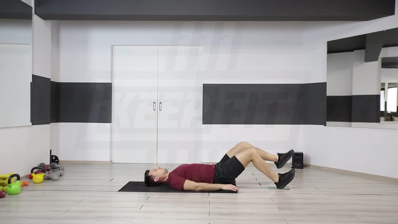 Single-Leg Swiss Ball Hip Raise And Leg Curl