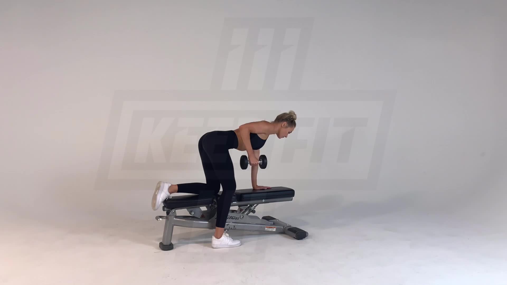 Dumbbell Kneeling One Arm Row