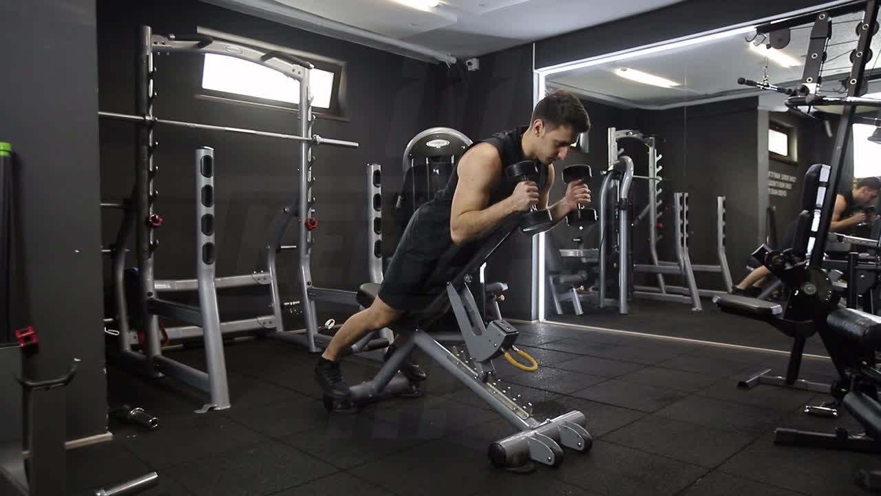 Decline Hammer Curl