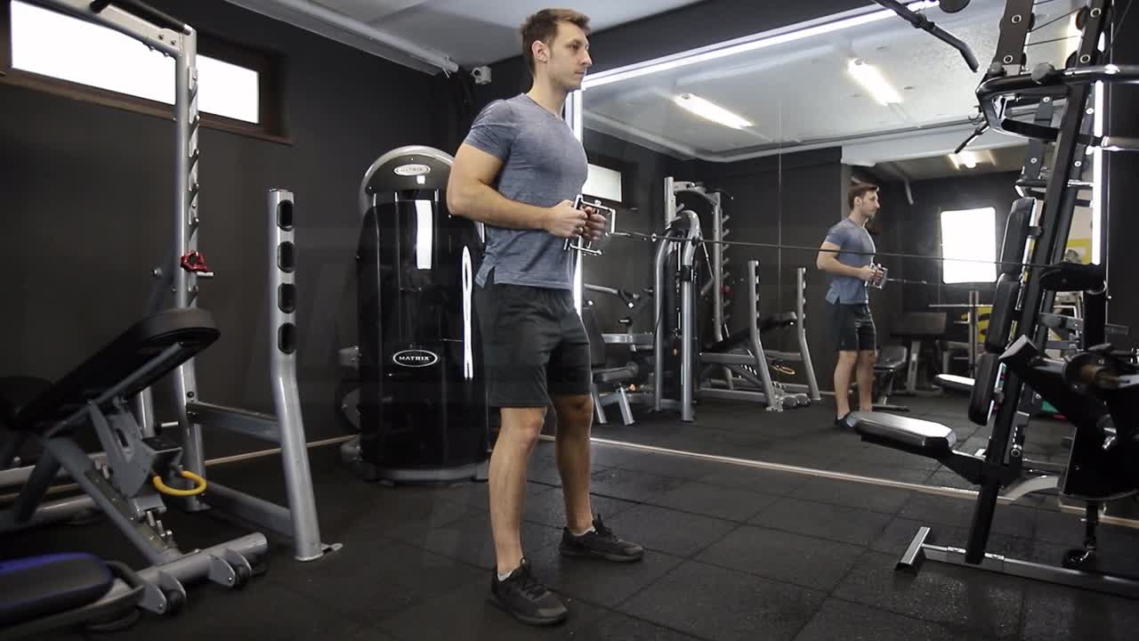 V-Grip Cable Row
