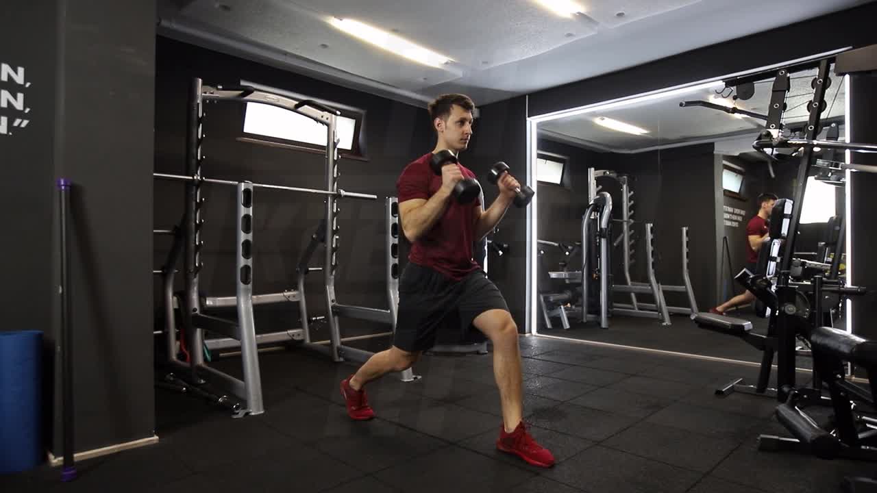 Split-Stance Hammer Curl To Press