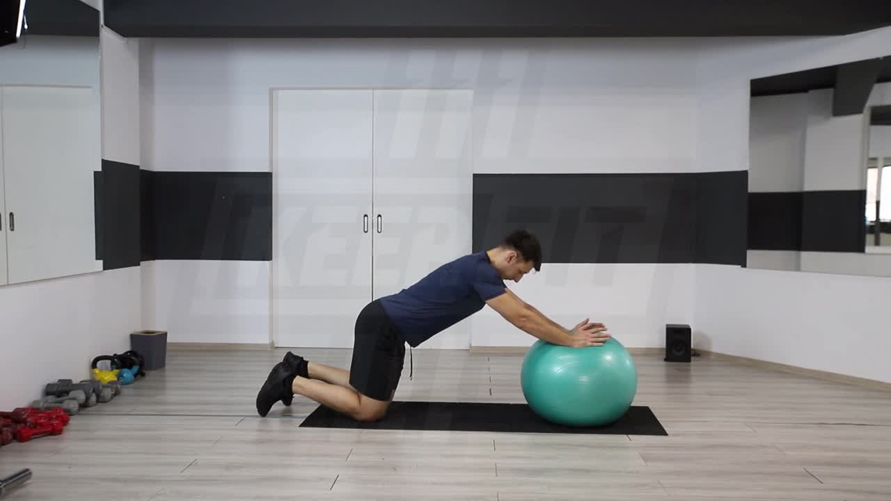 Swiss Ball Rollout
