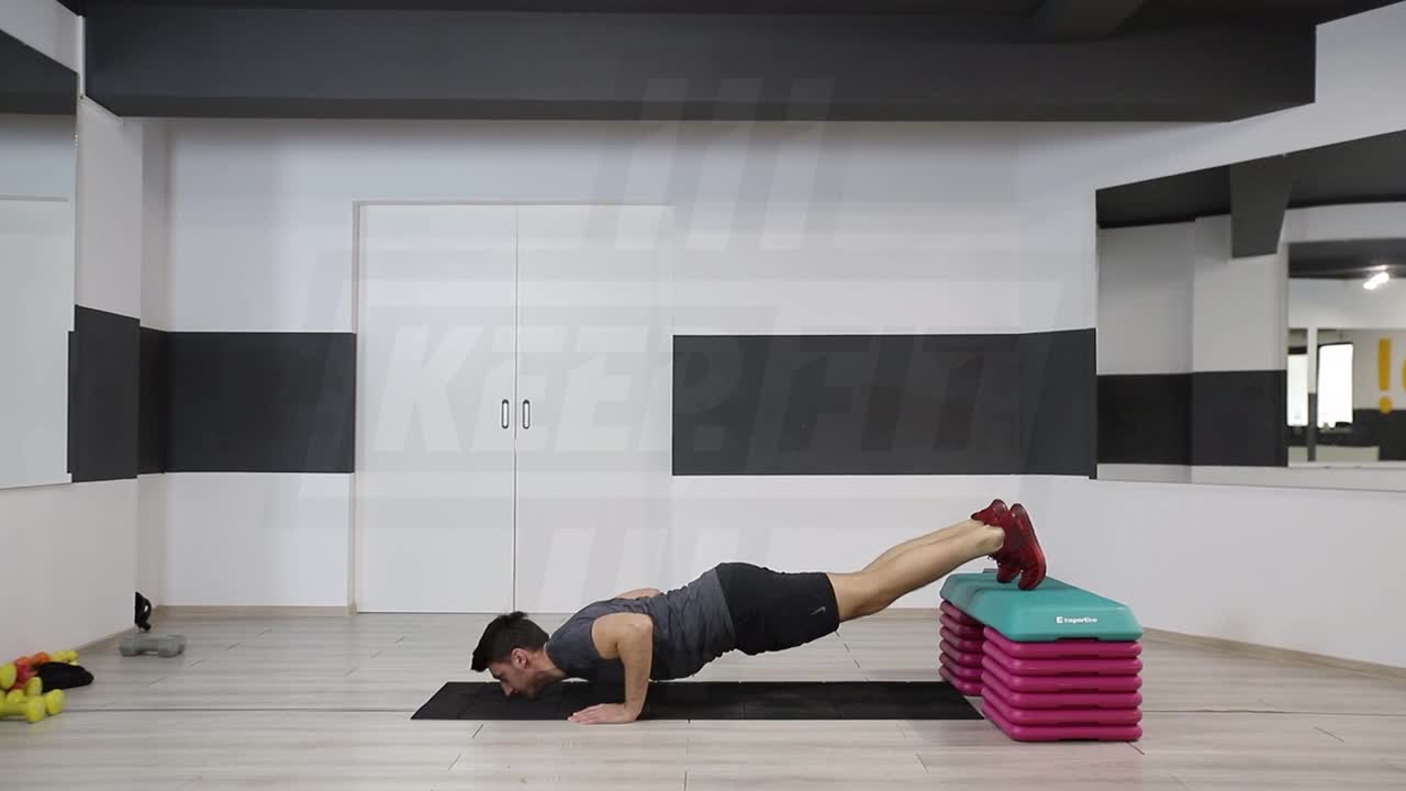 Decline Pushup