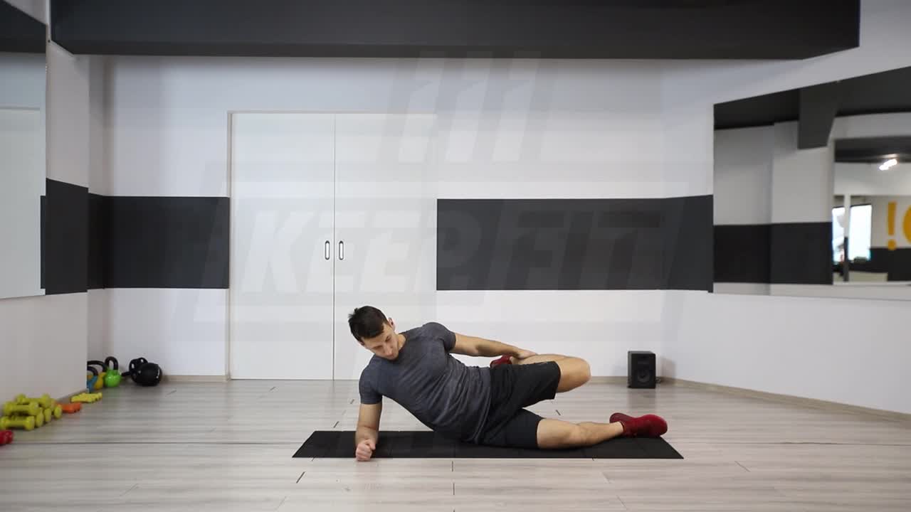 Side Lying Hip Flexor And Quad Stretch