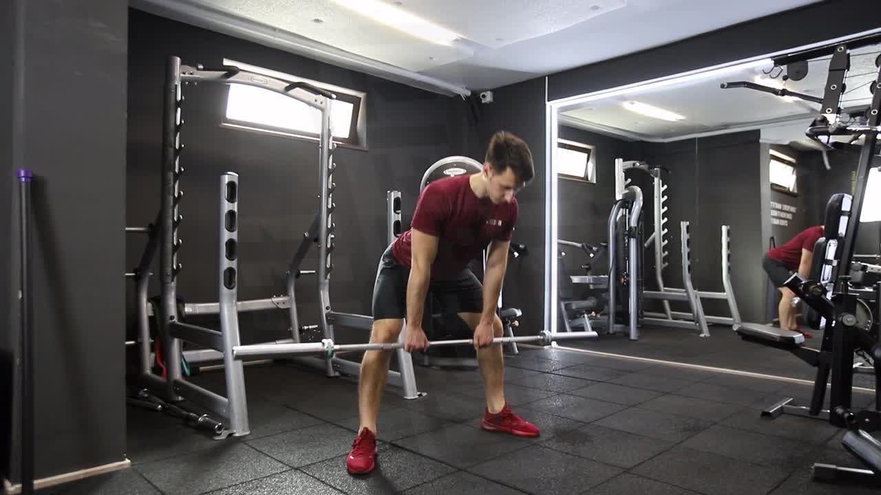 Sumo Deadlift