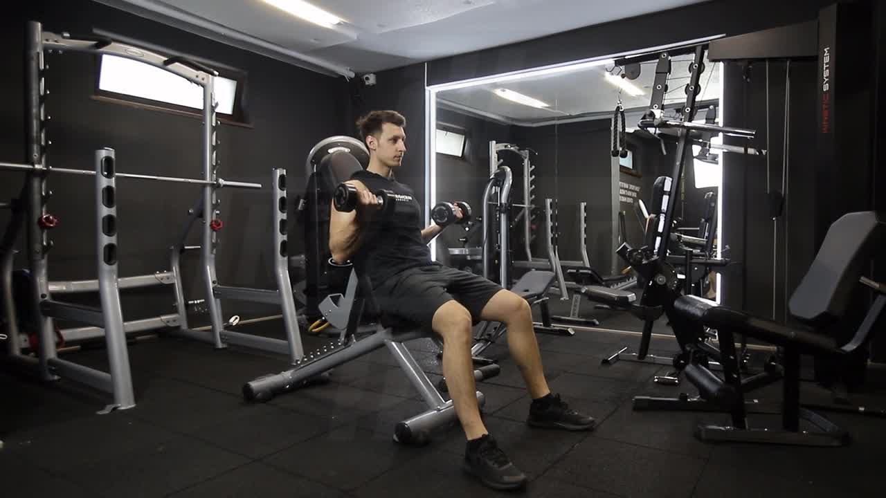 Incline Dumbbell Biceps Curl