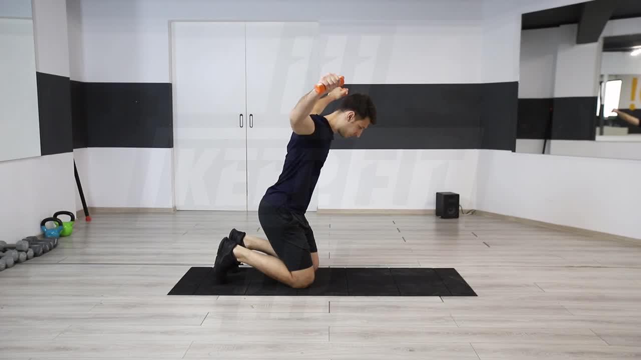 Kneeling Rear Flye