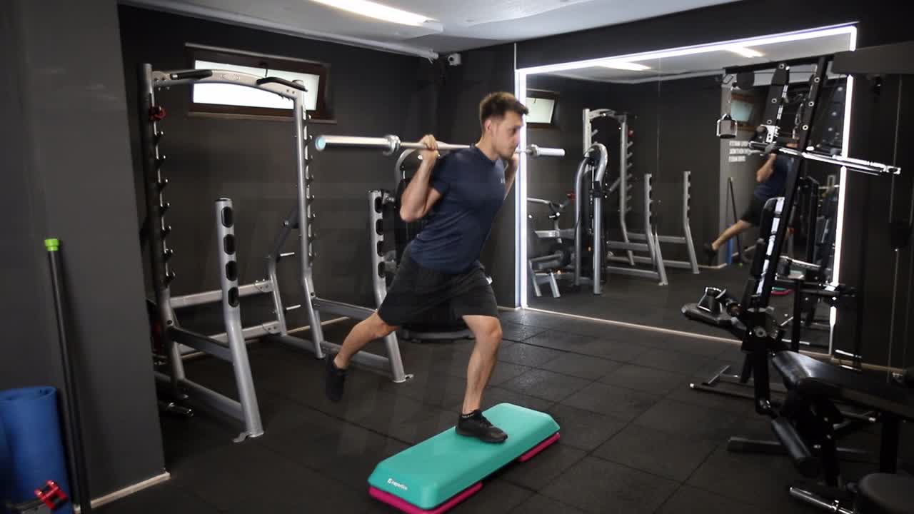 Reverse Barbell Box Lunge
