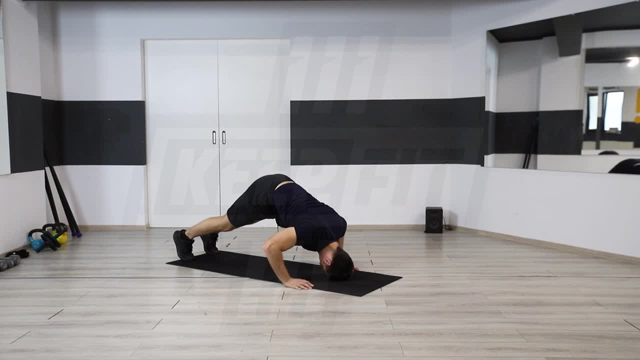 Floor Inverted Shoulder Press