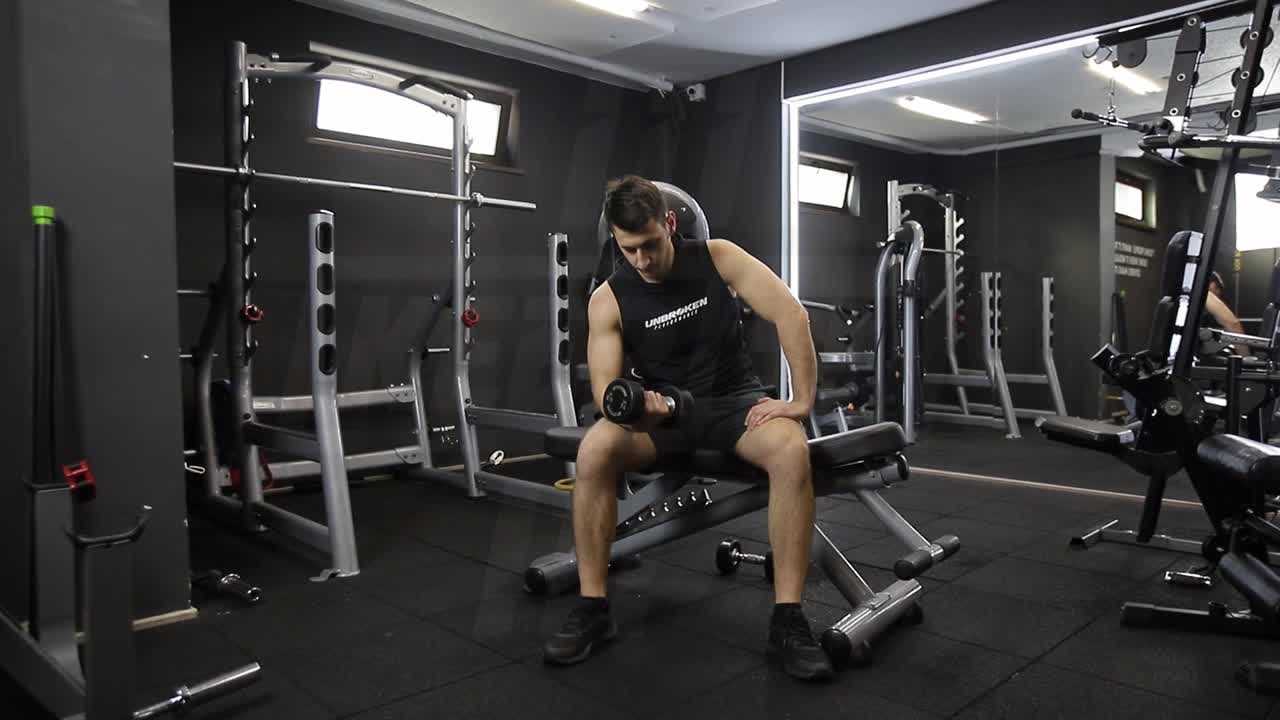 Dumbbell Wrist Curl