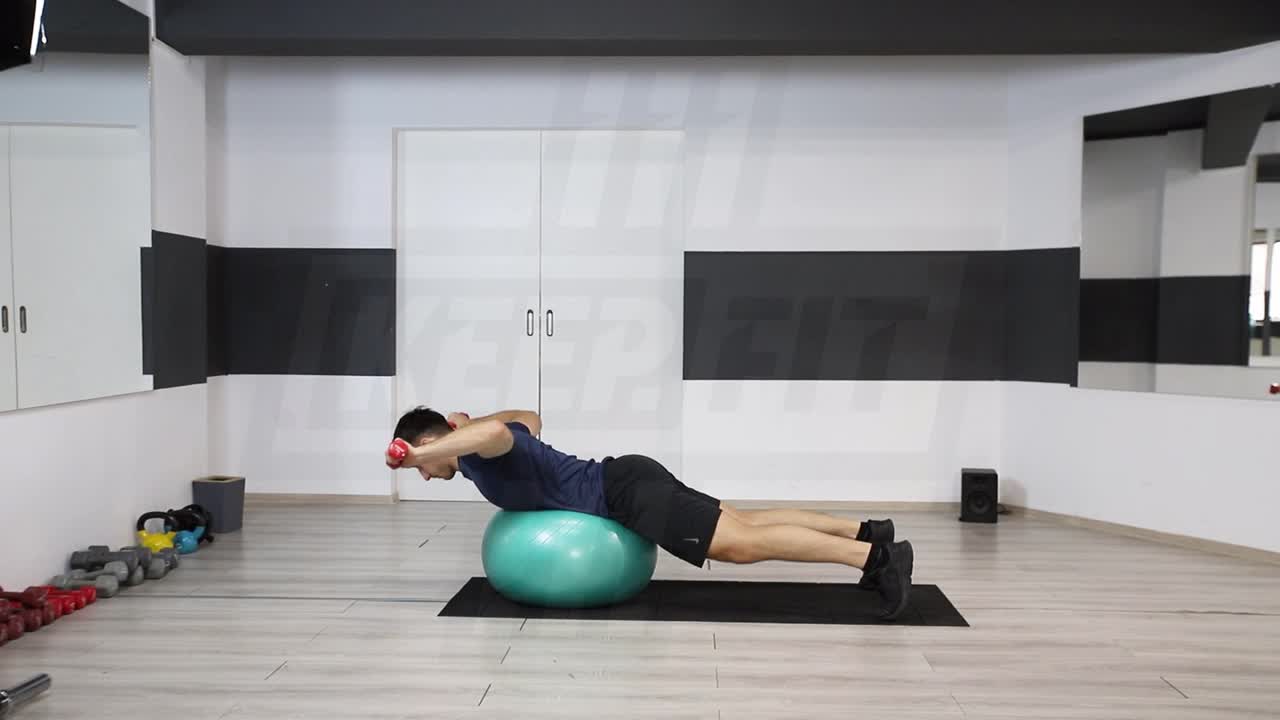 Swiss Ball W Raise