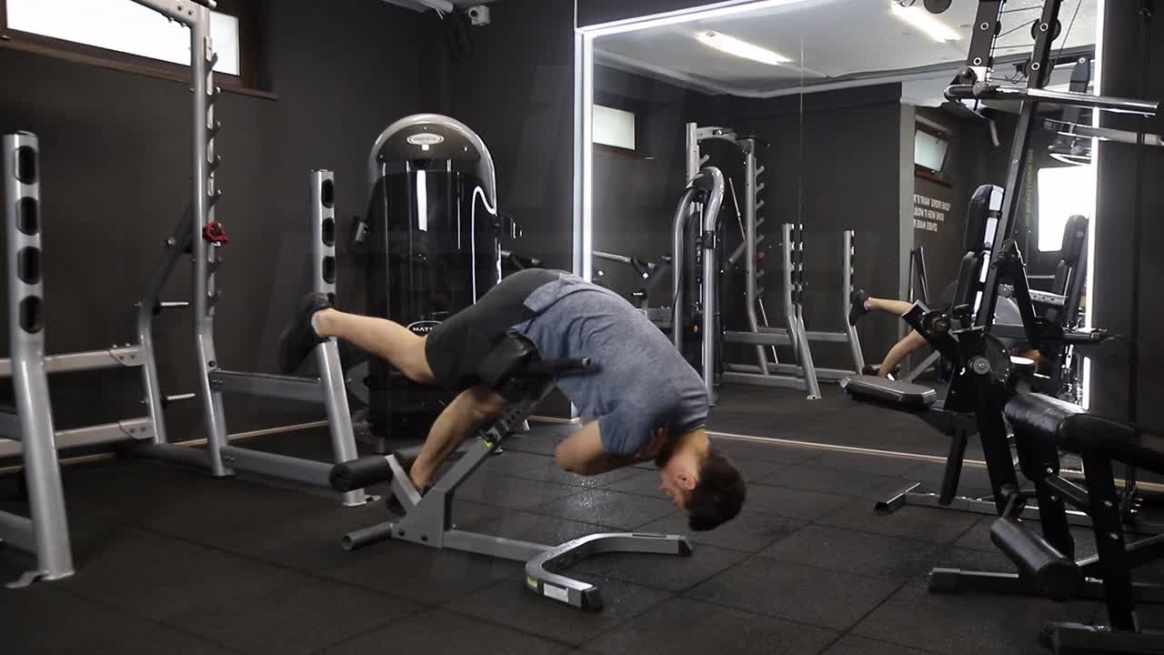 Single-Leg Back Extension