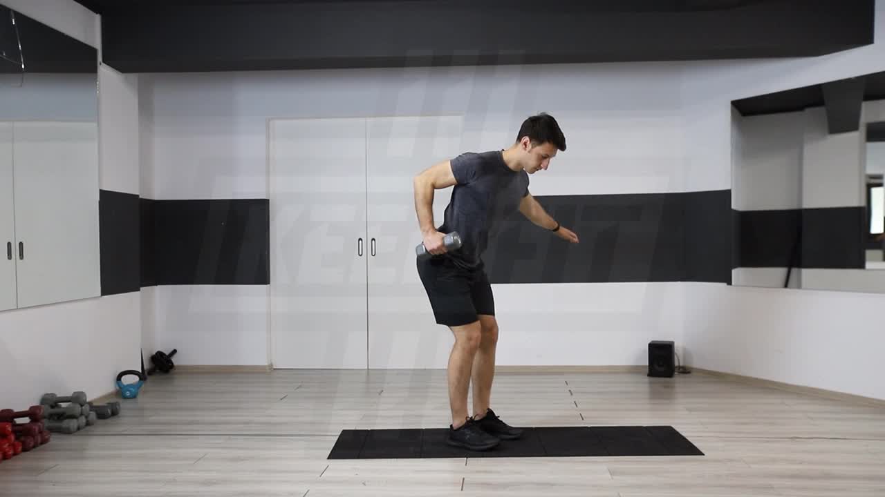 Single-Arm Neutral-Grip Dumbbell Row